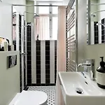 Grand Heritage Next To Park - 3 Bedrooms * Kodaň
